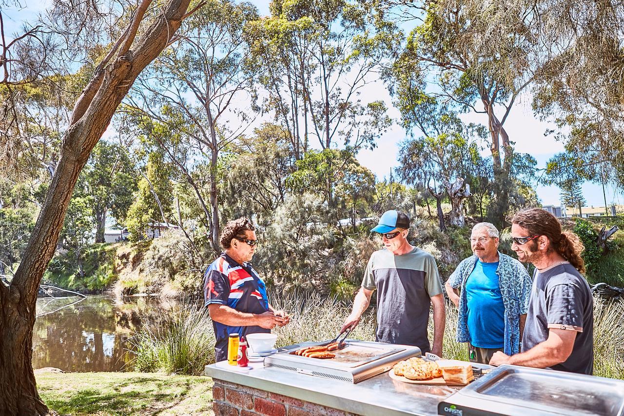 Lorne Foreshore Caravan Park Hotel Buitenkant foto